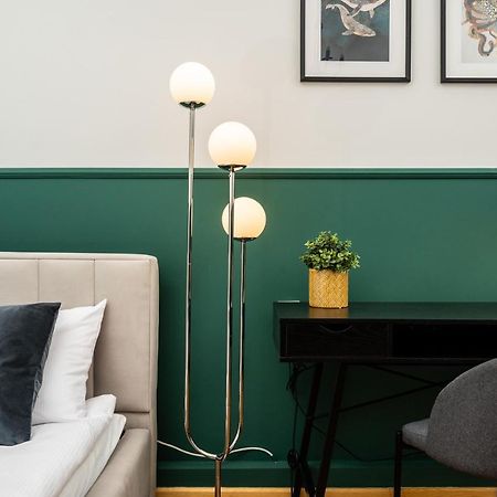 Classy Old Town Apartment - By Upstairs Cracovia Esterno foto